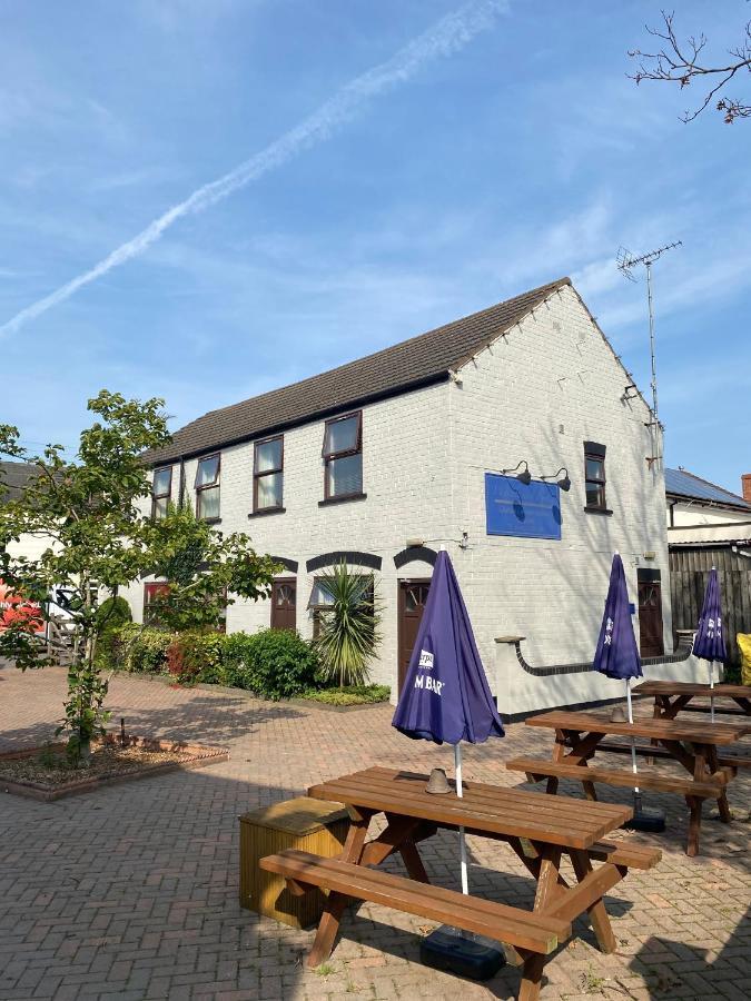 The Whistle And Flute Hotel Barnetby le Wold Bagian luar foto