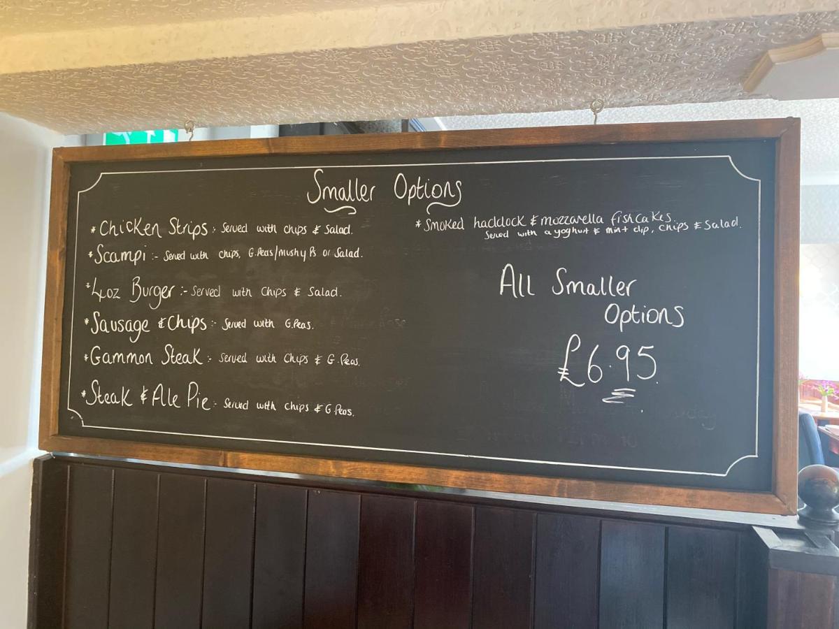 The Whistle And Flute Hotel Barnetby le Wold Bagian luar foto