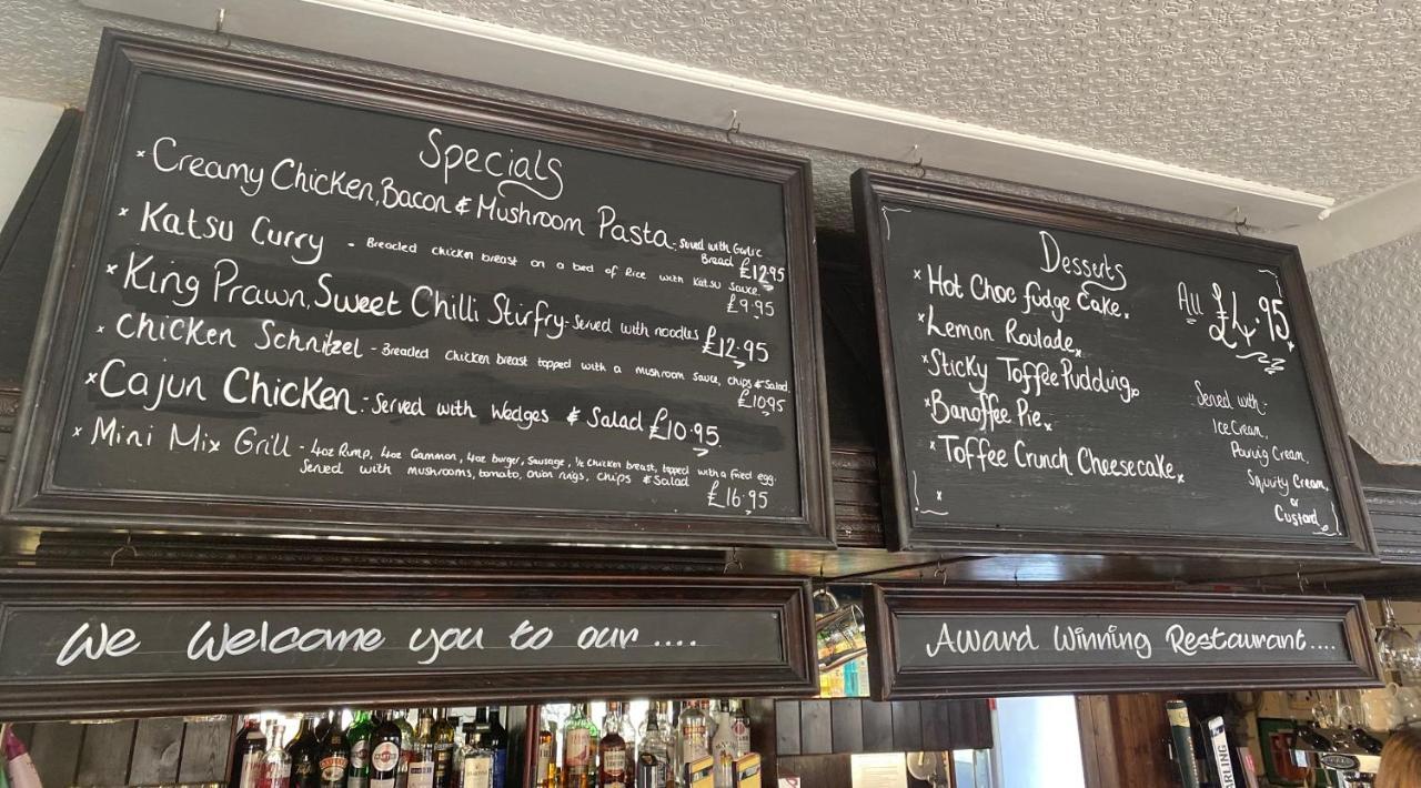 The Whistle And Flute Hotel Barnetby le Wold Bagian luar foto