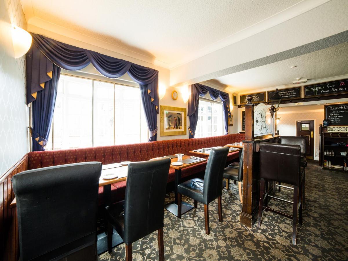 The Whistle And Flute Hotel Barnetby le Wold Bagian luar foto